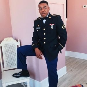 Meet your Posher, Kenard